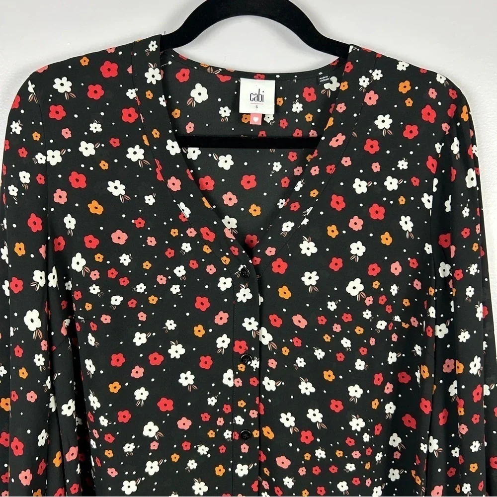 Cabi Floral Long Sleeves Striped Cuffs Button Down Blouse Small Black Red - Picture 4 of 13